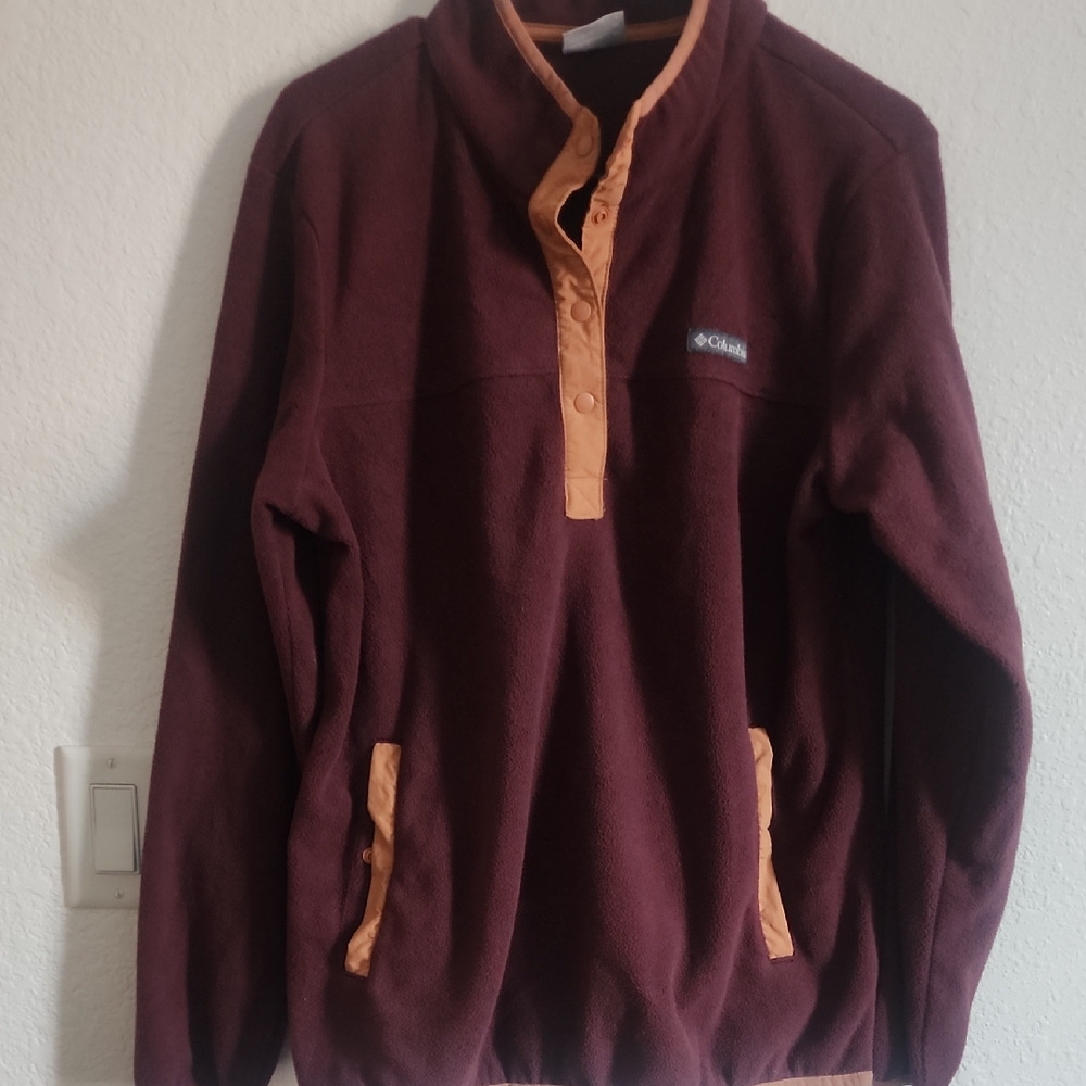 ☂️Columbia Burgundy Fleece Jacket.☂️